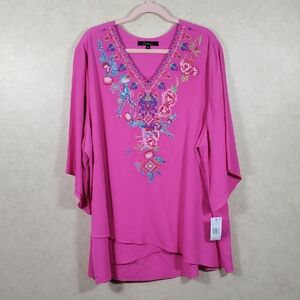 H164 Calesas hot pink v-neck blouse w/floral embroidery 3X NWT